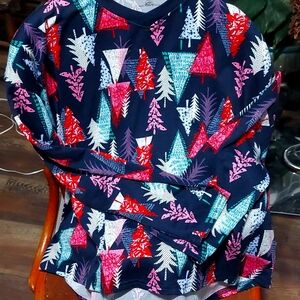 Pajamas!  Top & Bottoms.  Christmas Tree Print. Sz L 12-14. 0055